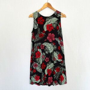 HIBISCUS COLLECTION HAWAII Lightweight 100% Rayon Tropical Print Dress